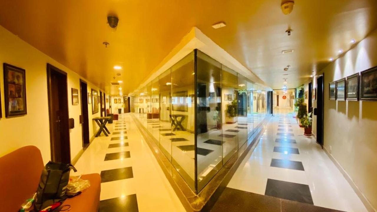 Black Panther Hotel 3*