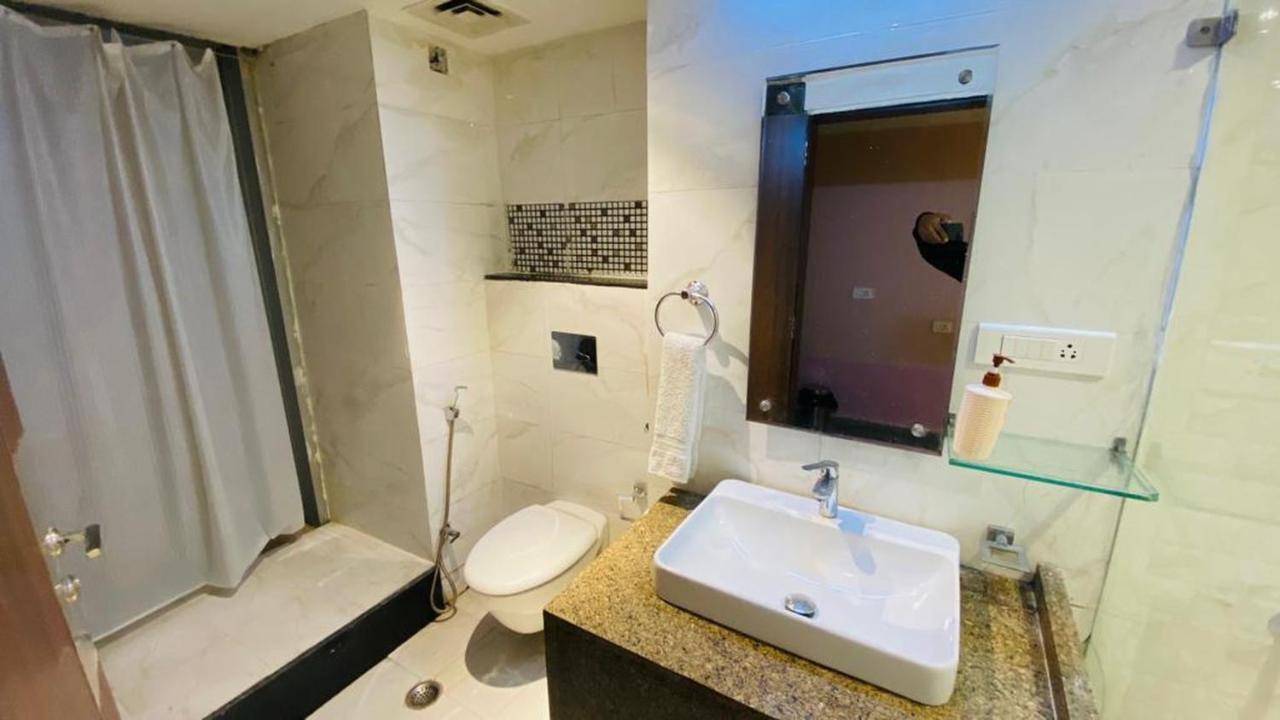 Black Panther Hotel 3*